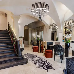 Unicus Palace Old Town - Destigo Hotell
