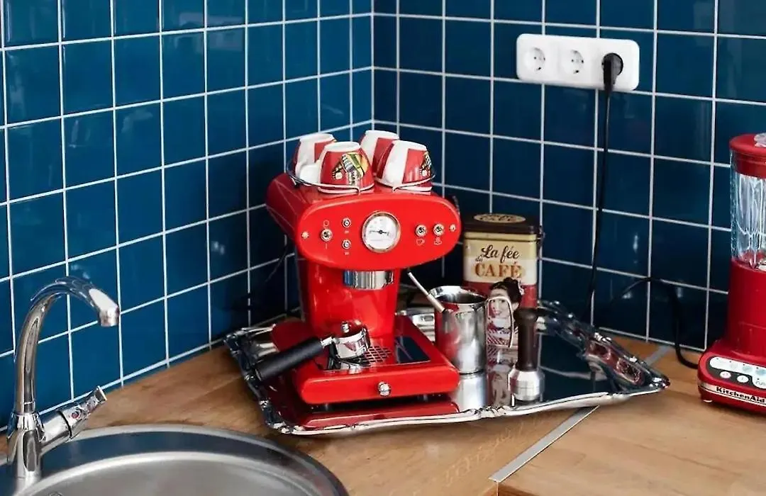 Bachelor Pad Pax 24 Gentlemen'S Power Package Szálloda